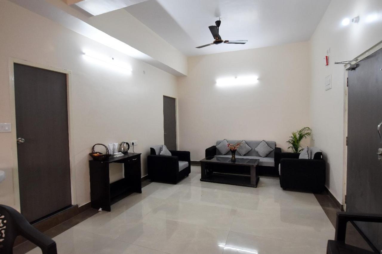 Kashi Kastle Krishna - Luxury 2bhk Near Assi Ghat Apartment *