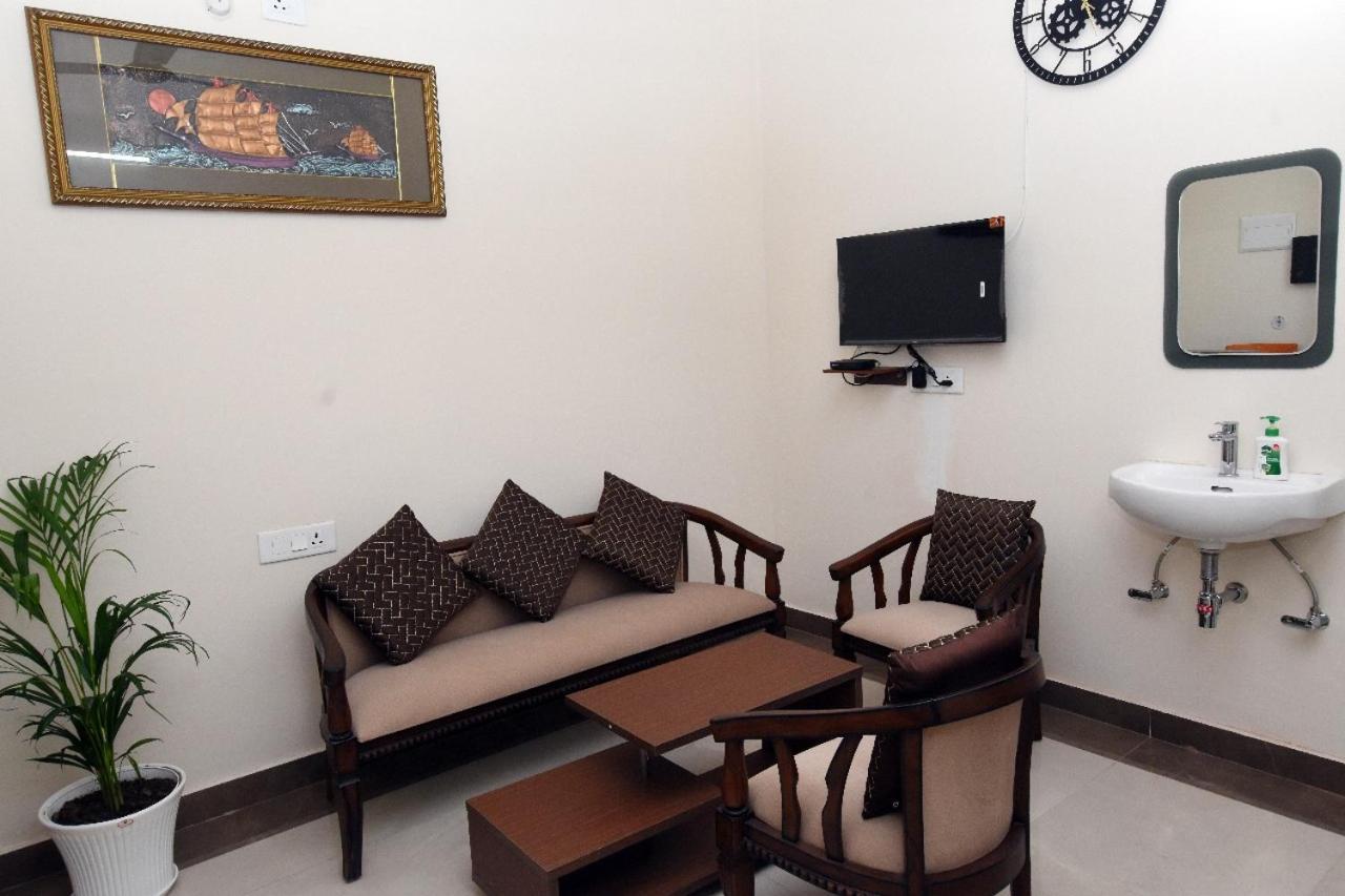 Apartment Kashi Kastle Krishna - Luxury 2bhk Near Assi Ghat *