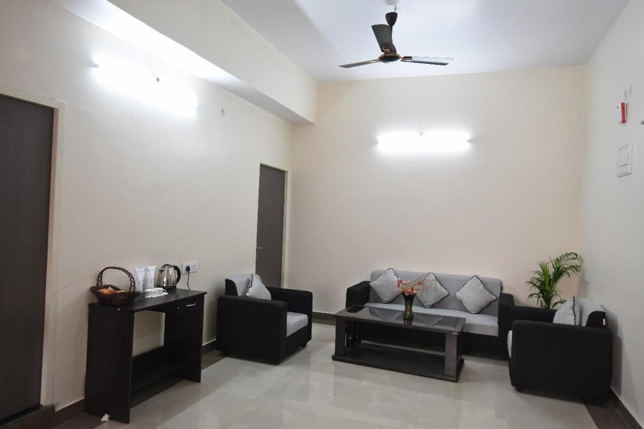 Kashi Kastle Krishna - Luxury 2bhk Near Assi Ghat Apartment *