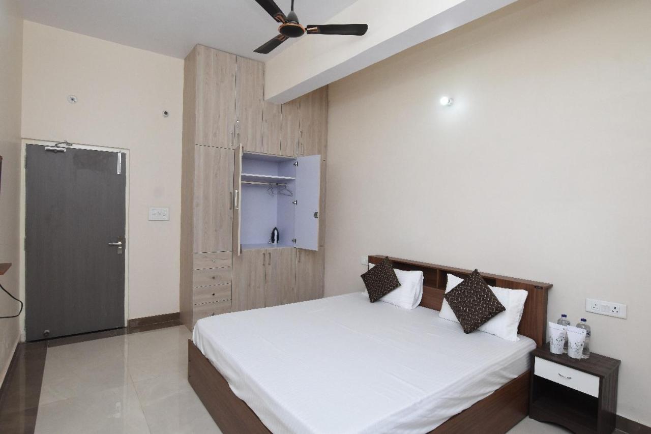 Apartment Kashi Kastle Krishna - Luxury 2bhk Near Assi Ghat *